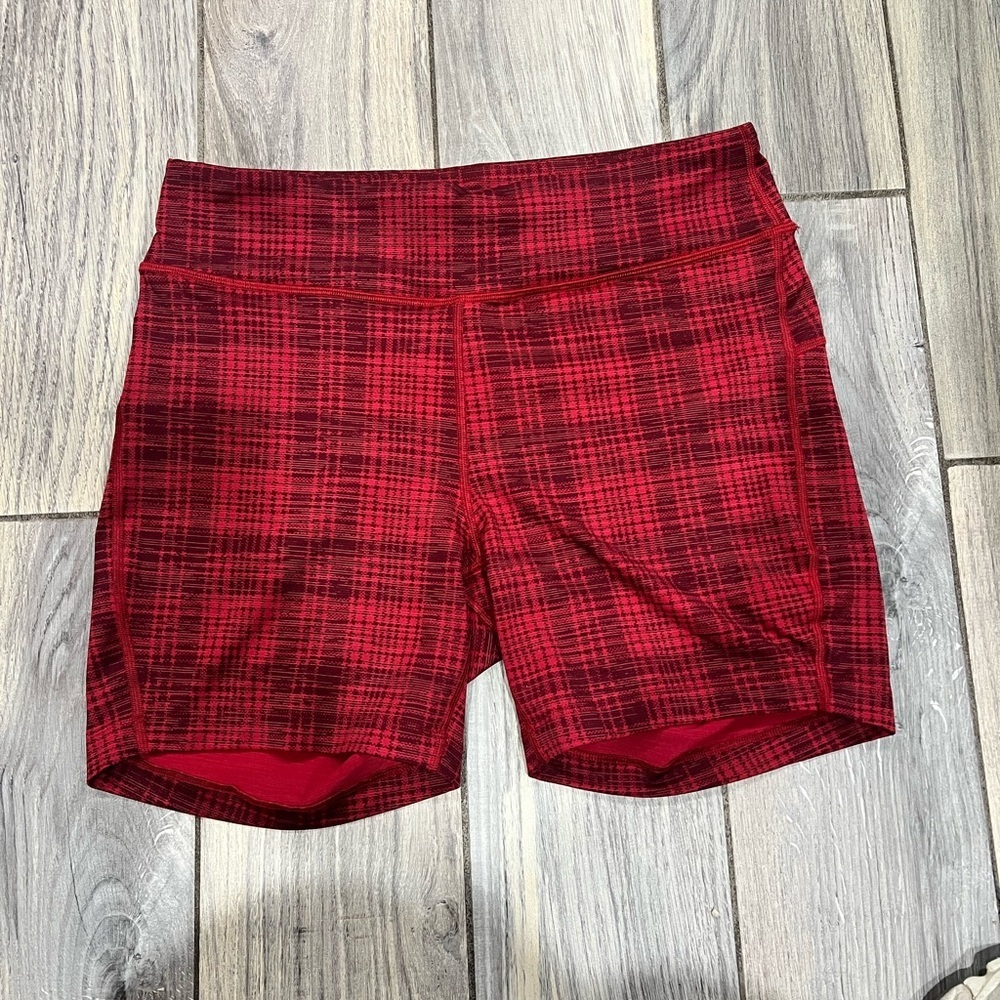 Outdoor Voices Red Plaid Bike Shorts Size XL EUC Great Material And stretchy